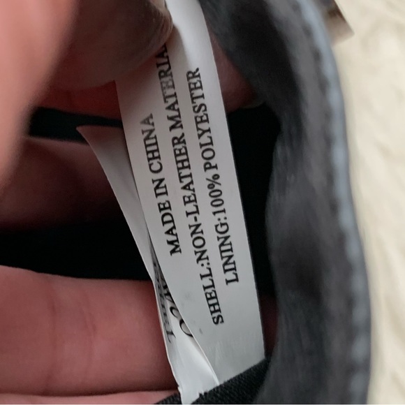 Vegan Crossbody/ Shoulder Bag - Picture 11 of 14